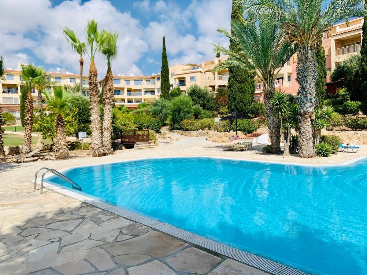 101 Hippo Apartment In Popular Regina Gardens Paphos Exteriér fotografie