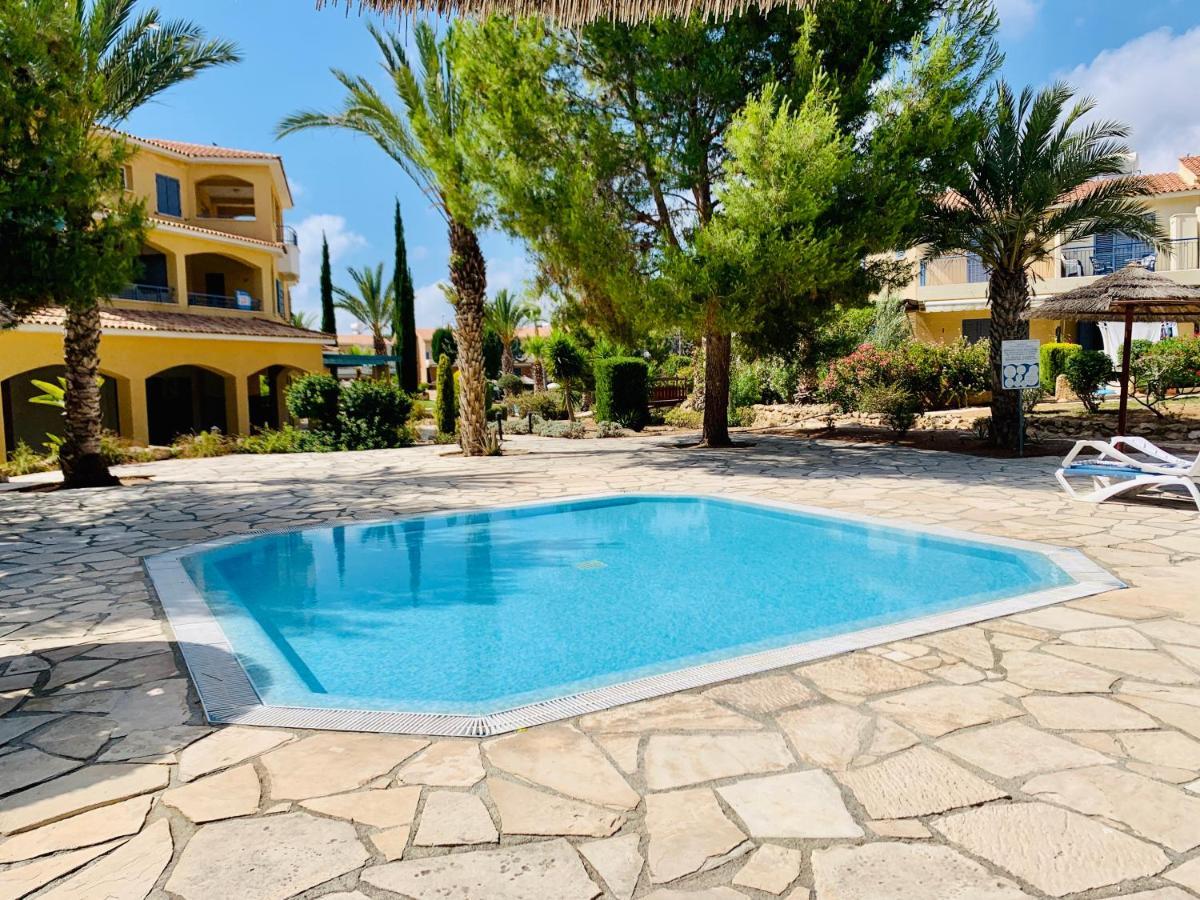 101 Hippo Apartment In Popular Regina Gardens Paphos Exteriér fotografie